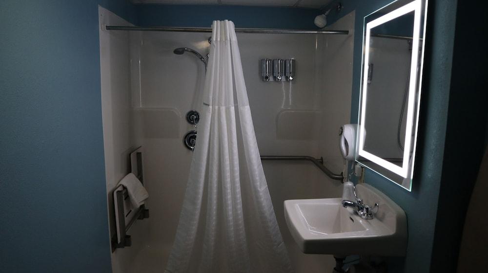 Waterfront Phl Airport Hotel Essington