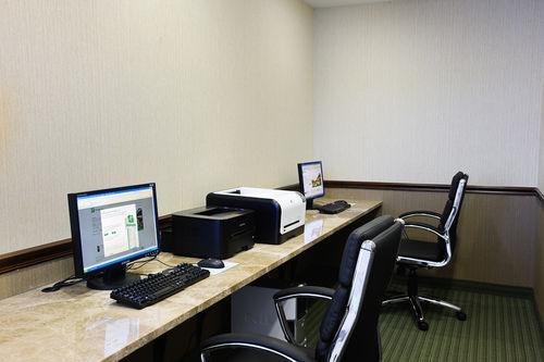 Waterfront Phl Airport Hotel Essington
