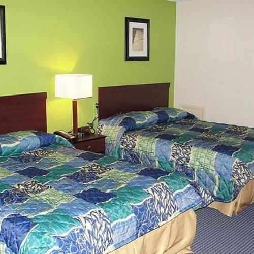 Hotel Waterfront Phl Airport 3*